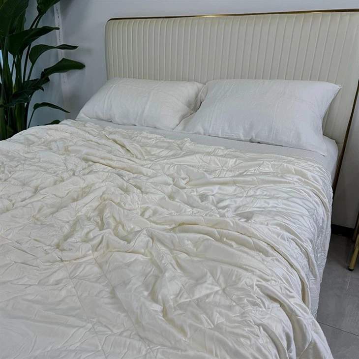 Cooling Bamboo Blanket